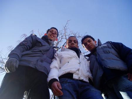 slt  ceux ki  sont  anbas  et  vous  saviez  bien  de  ki  je  veux  parler  alors  bye